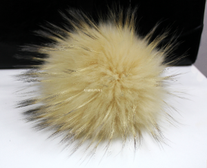 Pompon/brelok z naturalnego futra jenota