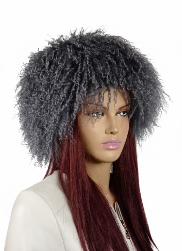 czapka z lamy stalowa1.jpg