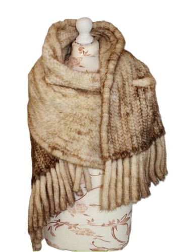 szal pearl wykonany z futra norki pleciony Parys Furs 1.JPG