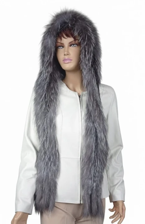 szalokaptur  z futra lisa silver parys furs 2.jpg
