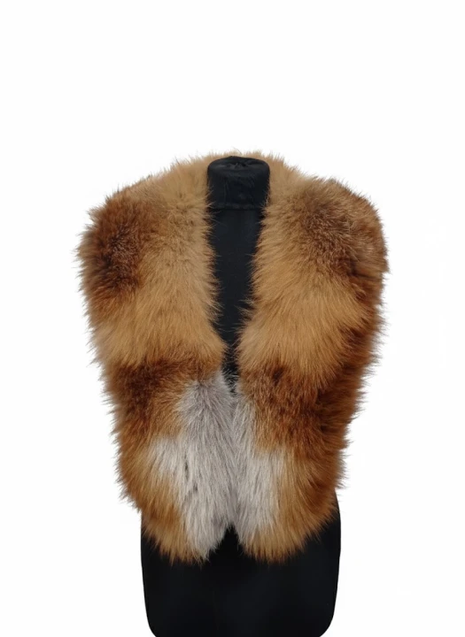 Długi kołnierz zapinany na haftkę Parys Furs
