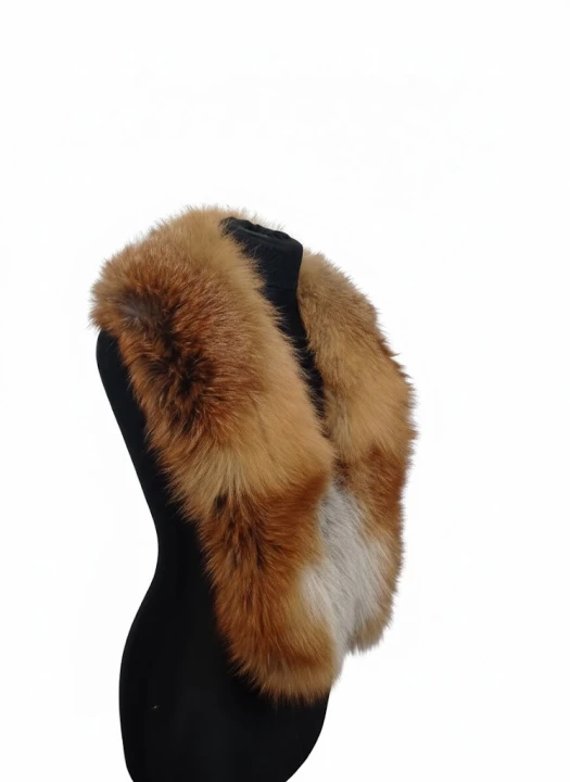 Długi kołnierz zapinany na haftkę Parys Furs