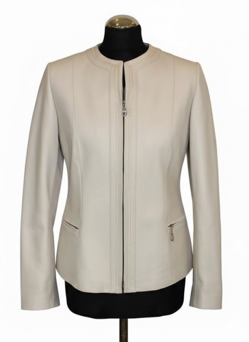 biała kurtka skórzana, chanelka parys furs 1.jpg