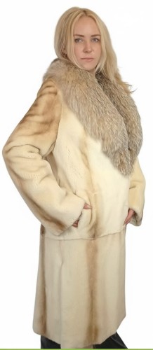 Długi płaszcz z futra naturalnego Kamelia futro z norki Parys Furs.JPG