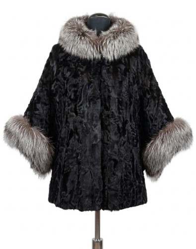 peleryna futro karakuł futro lisa srebrnego parys furs kolekcja futra damskie luksusowe.jpg