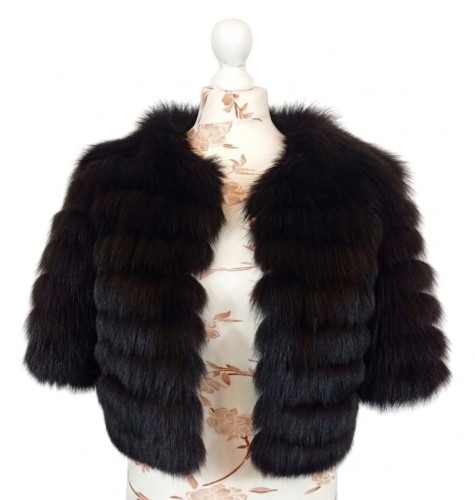 futro naturalne damskie eltola elegancka futro z lisów parys furs1.jpg