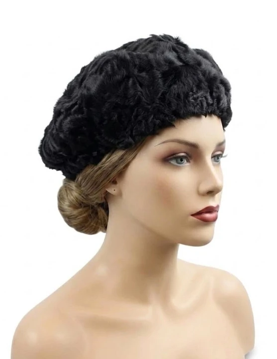 Beret z karakuł .jpg