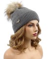 Czapka ważka pompon .jpg