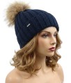 Czapka zimowa  granatowa z pomponem.jpg