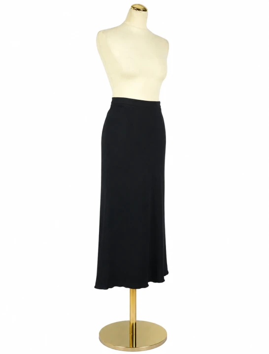 Elegancka czarna spódnica damska z elastycznego materiału odzież futra naturalne dodatki.png