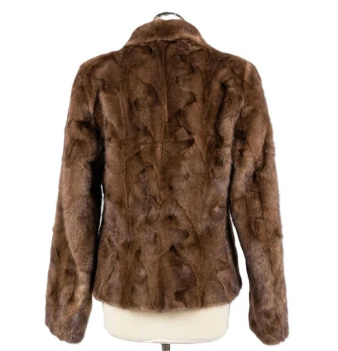 Parys Furs Simpi – krótkie futro z naturalnych norek dla kobiet, eleganckie futro damskie na sezon jesień i zima.jpg