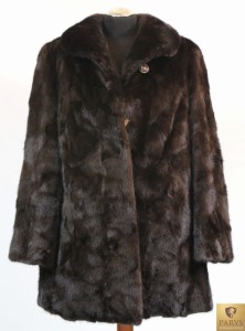 Kurtka damska z naturalnych kawałków norki