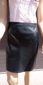 Klasyczna spódnica skórzana damska