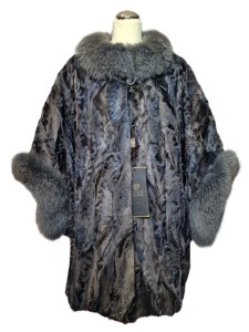 Peleryna karakuł i lis