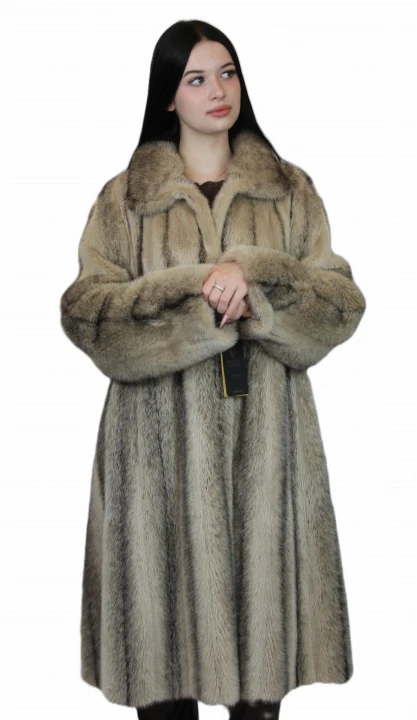 plaszczz-norka-grzbiety-przod-parys-furs.JPG
