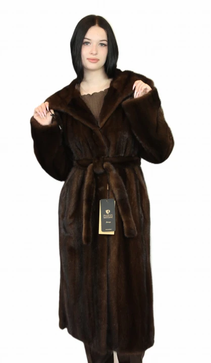 płaszcz-do-łydek-z-paskiem-z-futra-mahogany.JPG