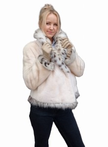 Kurtka z futra grzbietów norczych z lisem