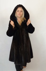 Rozkloszowana kurtka damska futro norcze  HOOD 