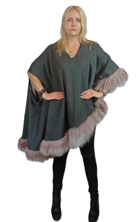 peleryna Cape parys furs.jpg