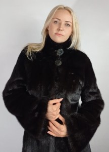 Kurtka grzbiety norcze