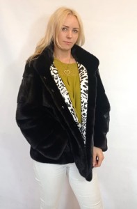 Kurtka z naturalngo futra Norek Black Glama