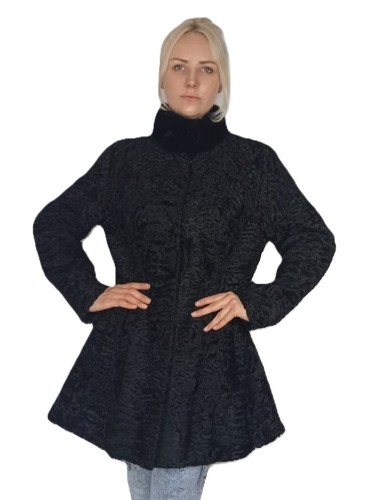 Futro karakuł i lis Parys Furs1.jpg