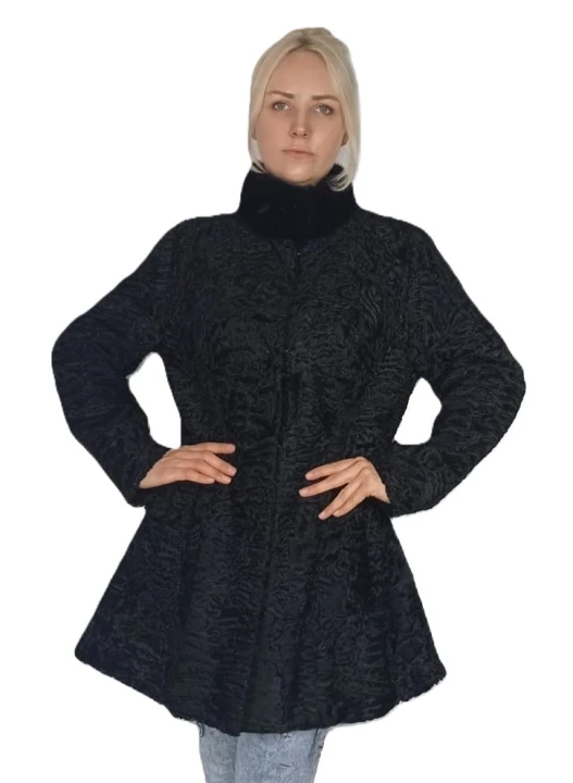 Futro karakuł i lis Parys Furs1.jpg