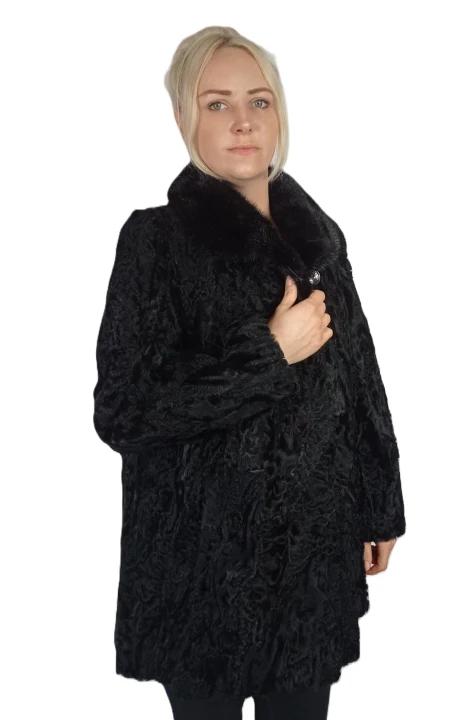 Płaszcz karakuły Kasia Ck Parys Furs1.jpg