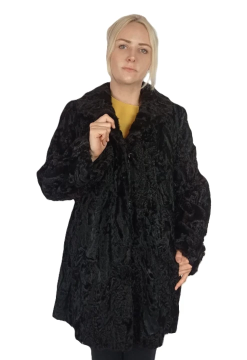 Futro z Karakuł Model Kaja- Parys Furs 2.jpg