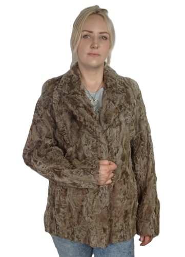 Kurtka karakuły model simpi.jpg