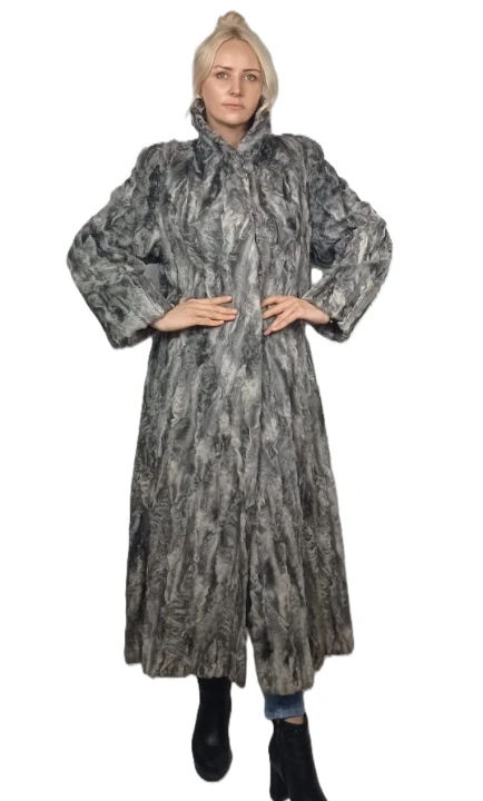 płaszcz melisa parys furs2.jpg