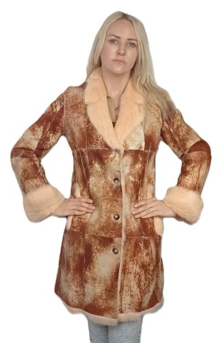 Kurtka z futra królika Model Saba Parys Furs.jpg