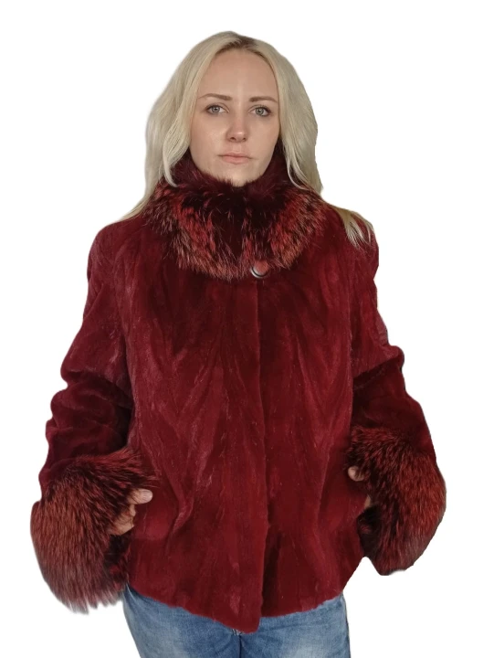 vital kurtka futro z lisa parys furs1.jpg