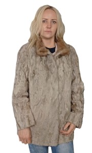 Kurtka  KARAKUŁ z kołnierzem z norki. Model Simpi Bis