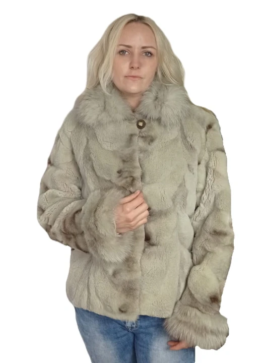 futro z łapek lisich Kinga Parys Furs2.jpg