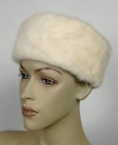 toczek kremowy parys furs.jpg