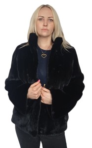 Kurtka norka Blackglama . Model Melania