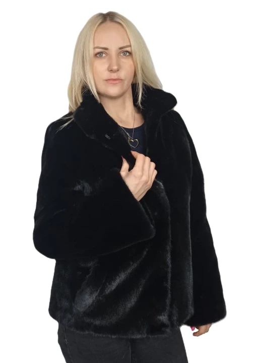 futro z norek melania blackglama parys furs4.jpg