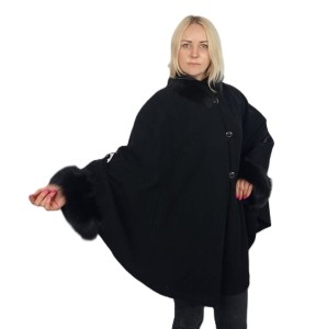 Peleryna obszyta naturalnym futrem lisa- czarna