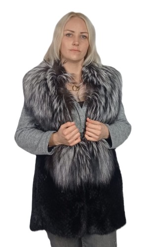 Kamizelka grzbiety norcze, obszycie z lisa parys furs2.jpg