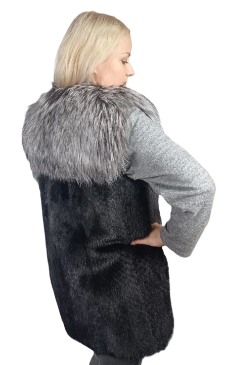 Kamizelka grzbiety norcze, obszycie z lisa parys furs3.jpg