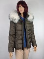 Kurtka puchowa Zora oliwkowa z białym futrem parys furs 1.jpg